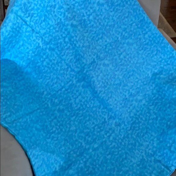 Kids blanket with a cute little pillow.. - Picture 4 of 8